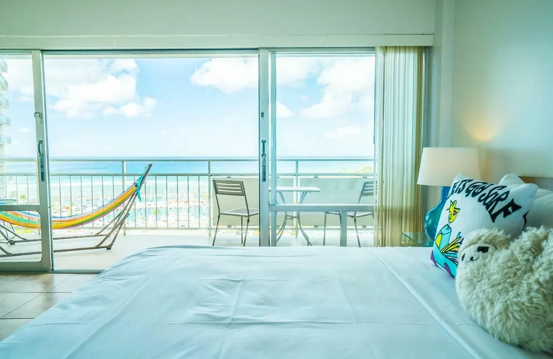 Ilikai Hotel & Luxury Suites-1